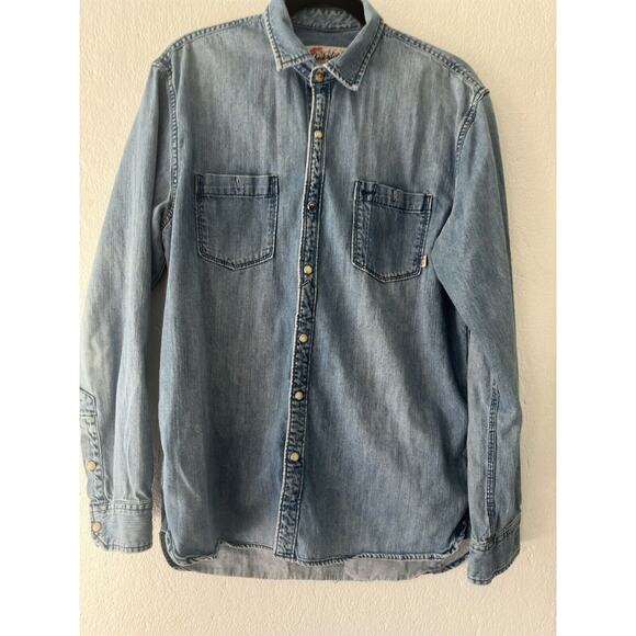 Quicksilver Women’s Denim Modern Fit Pearl Snap Button Up Collared Shirt Size M - Picture 2 of 15